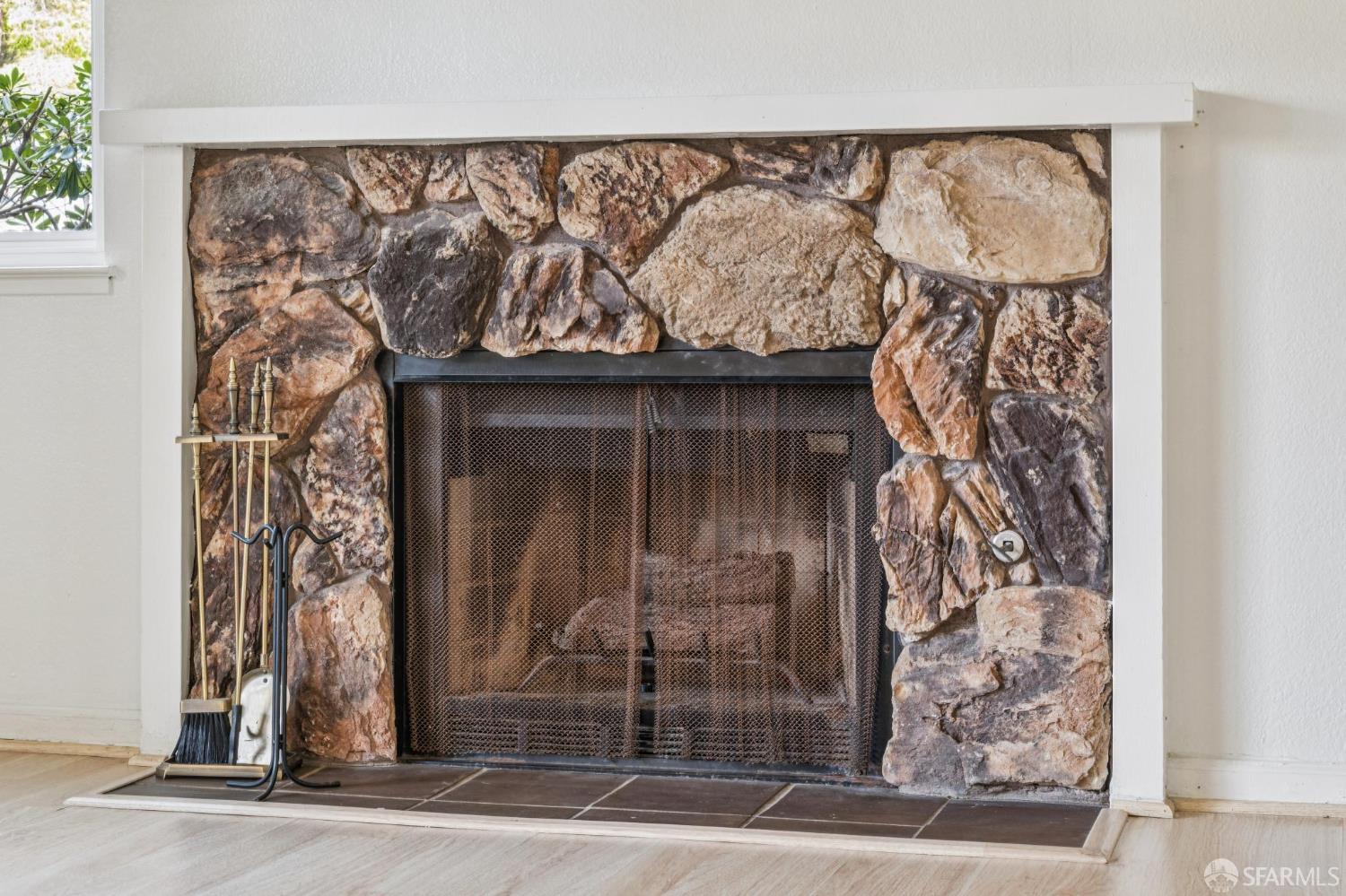 Detail Gallery Image 5 of 31 For 21117 Gary Dr #116,  Castro Valley,  CA 94546 - 2 Beds | 2 Baths