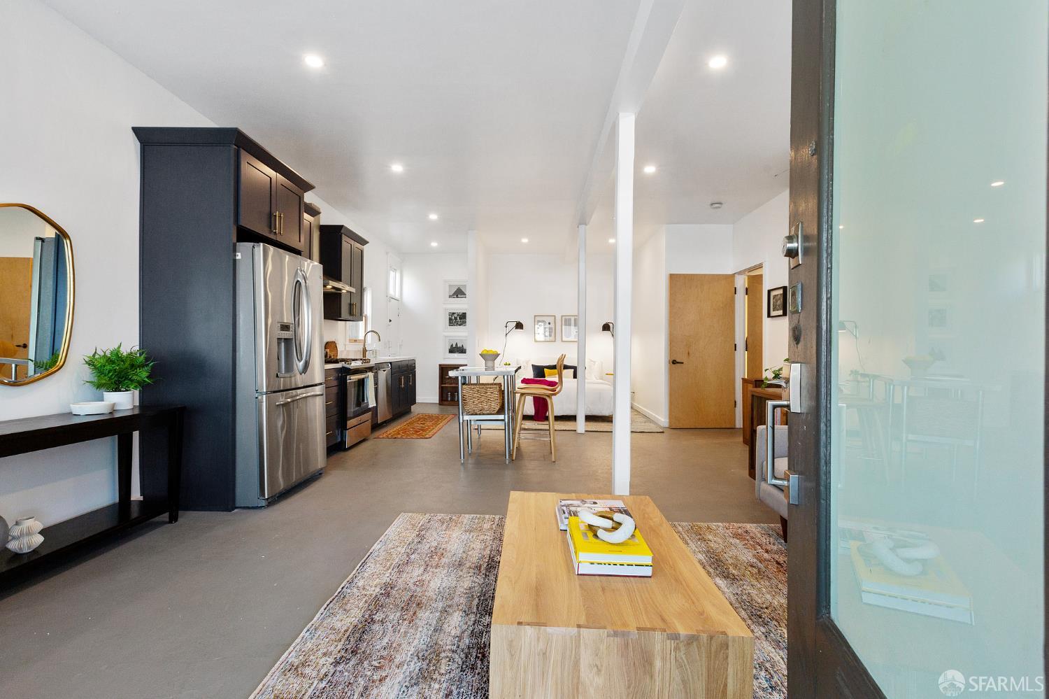 Detail Gallery Image 7 of 43 For 4300 West St, Oakland,  CA 94608 - 0 Beds | 1 Baths