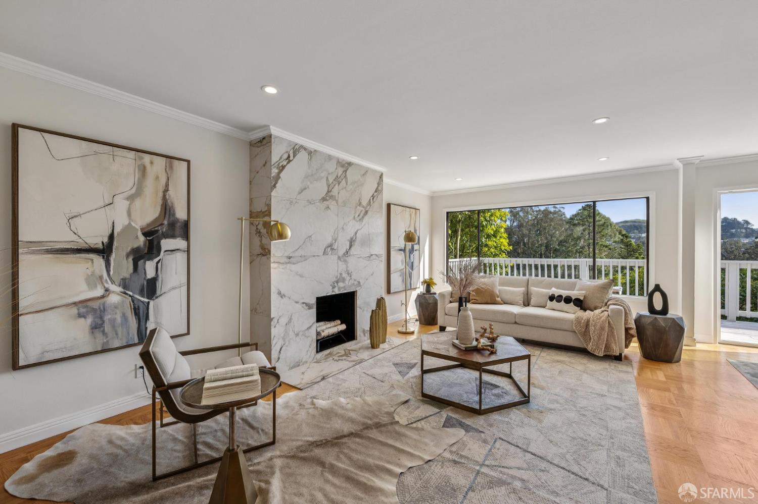 Detail Gallery Image 2 of 47 For 235 Oak Park Dr, San Francisco,  CA 94131 - 6 Beds | 3 Baths