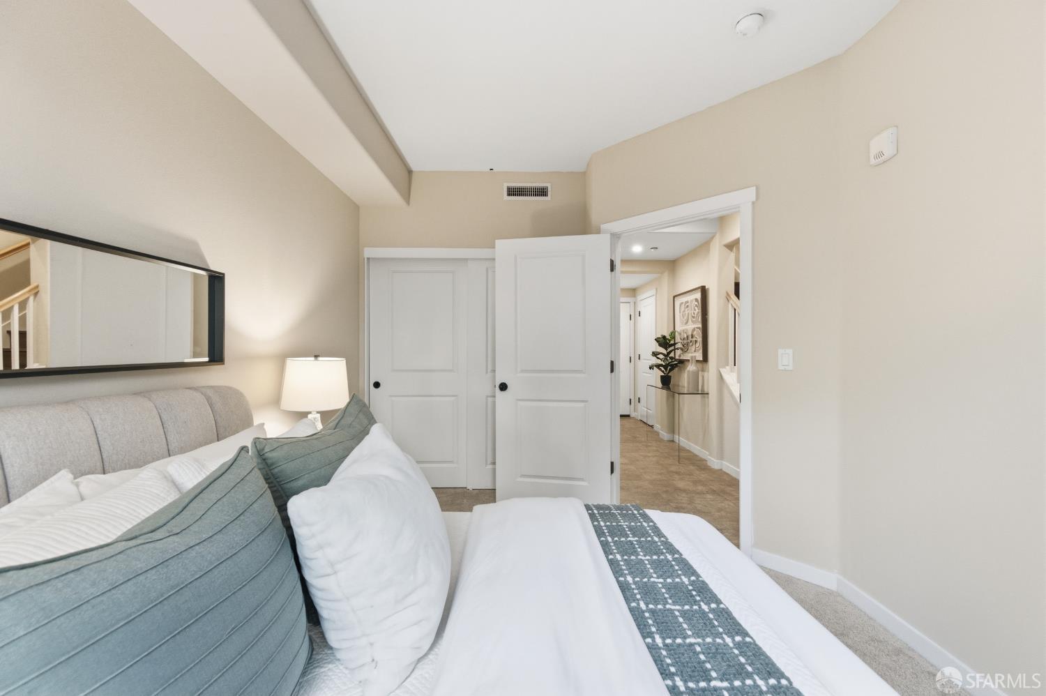 Photo #7: 426099847 Listing: Photo #7