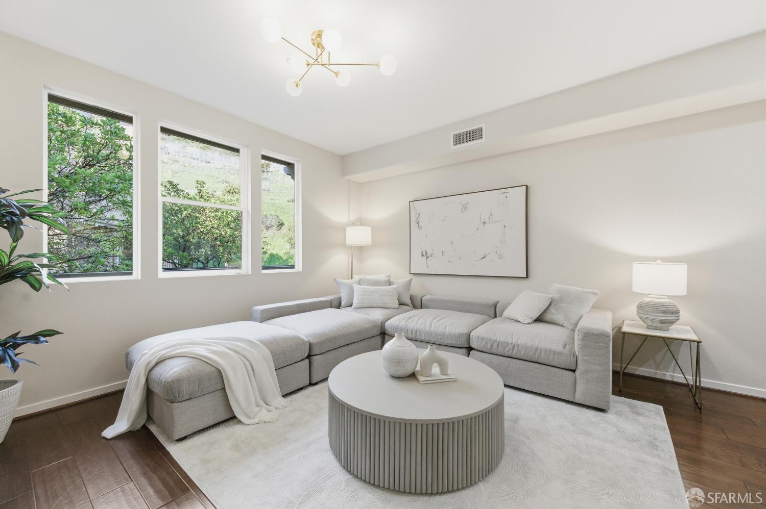 Photo #10: 426099847 Listing: Photo #10