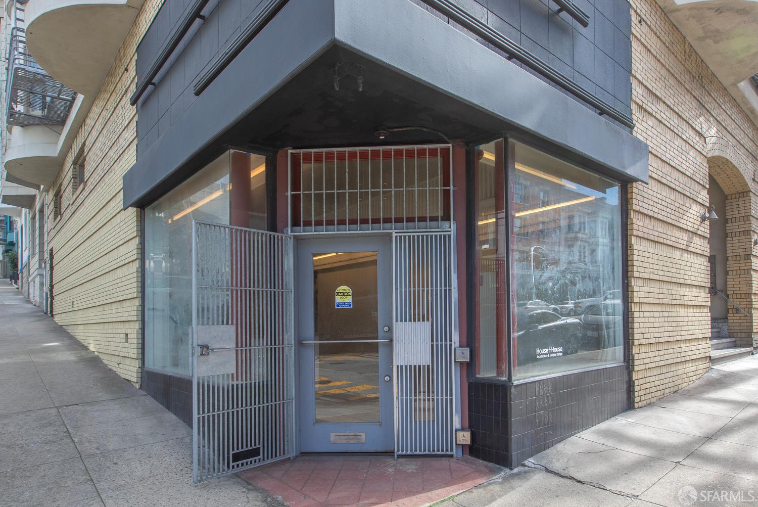 Detail Gallery Image 2 of 13 For 1499 Washington St, San Francisco,  CA 94109 - – Beds | – Baths