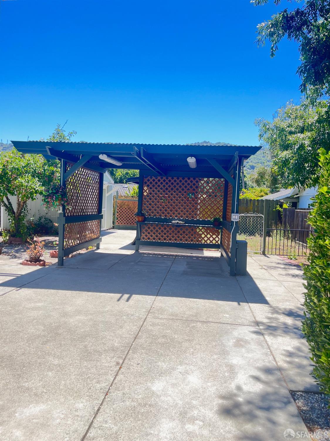 Detail Gallery Image 28 of 31 For 5880 Olinda Rd, El Sobrante,  CA 94803 - 4 Beds | 2 Baths