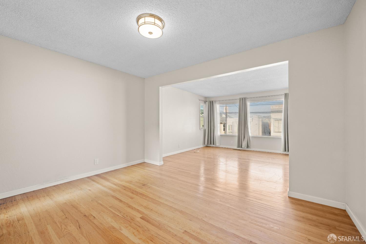 Detail Gallery Image 8 of 21 For 329 Woolsey St, San Francisco,  CA 94134 - – Beds | – Baths