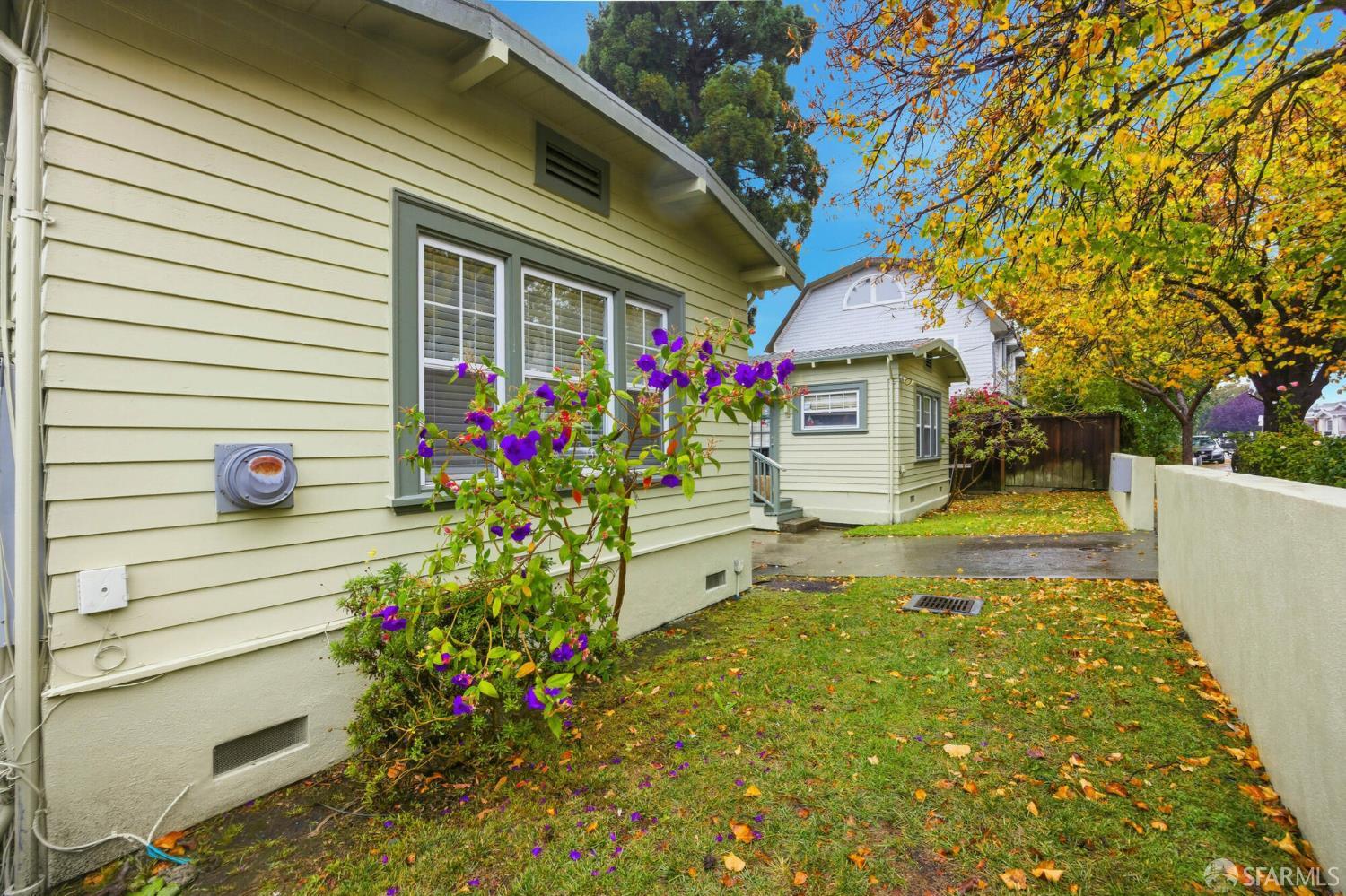 Detail Gallery Image 9 of 29 For 1504 10th St, Berkeley,  CA 94710 - – Beds | – Baths