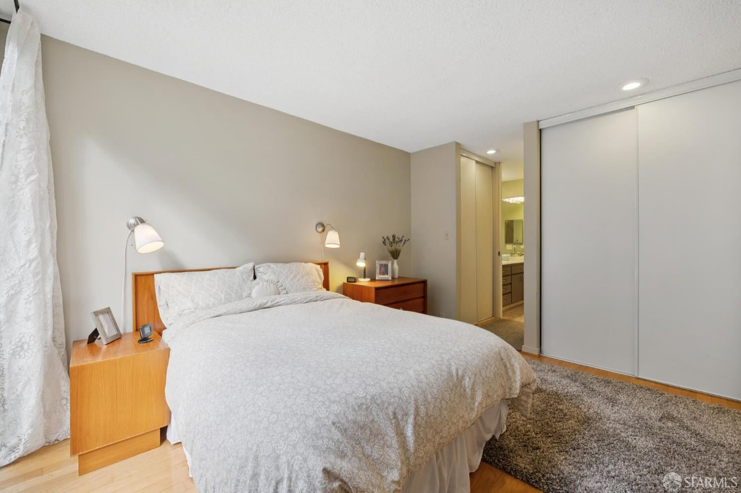 Detail Gallery Image 23 of 35 For 5320 Diamond Heights Blvd 202k,  San Francisco,  CA 94117 - 1 Beds | 1 Baths