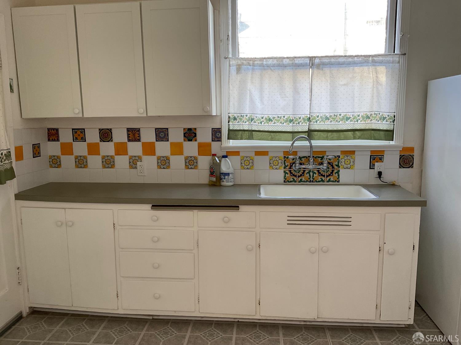 2222 45th, San Francisco, CA, 94116