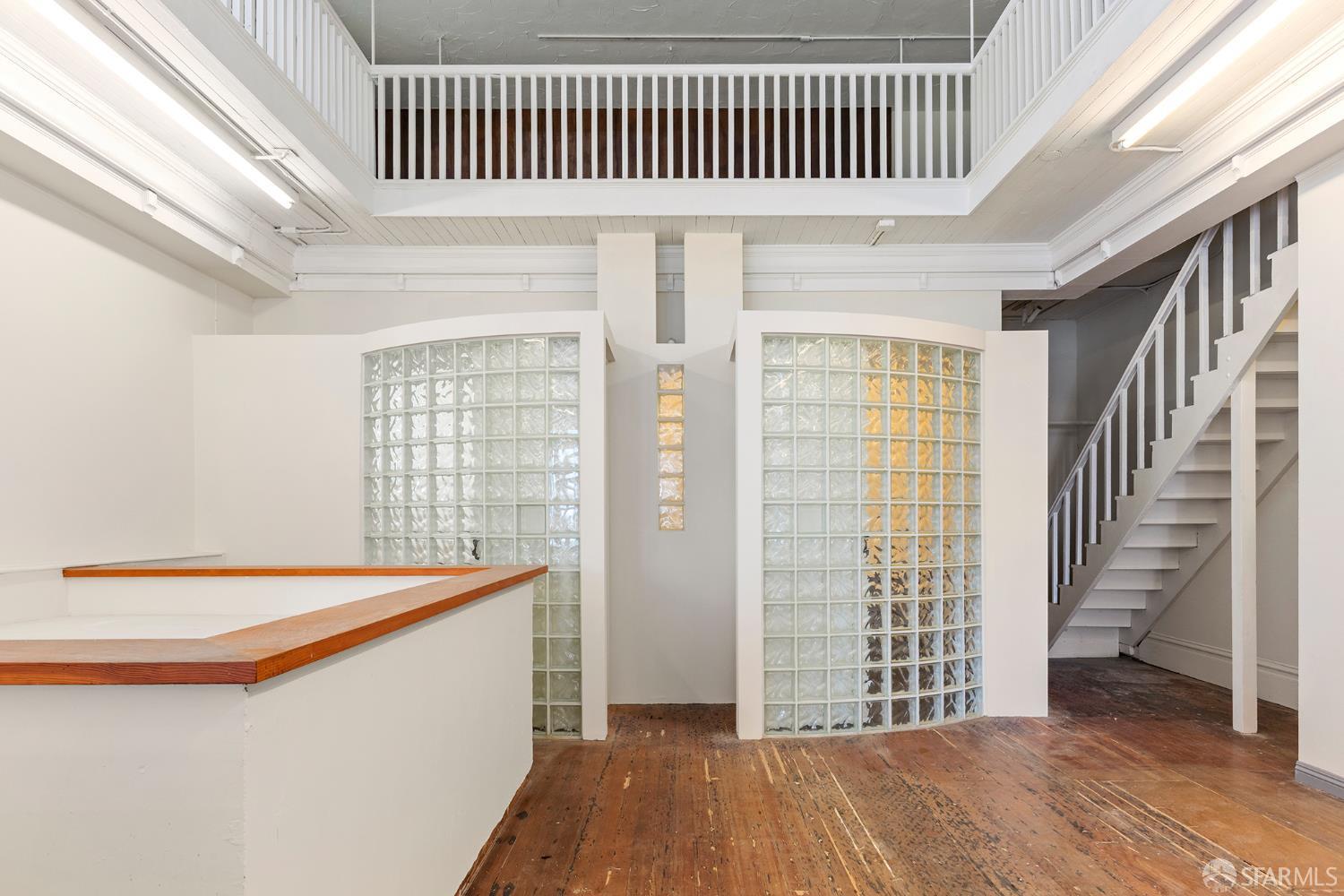 Detail Gallery Image 7 of 13 For 1499 Washington St, San Francisco,  CA 94109 - – Beds | – Baths