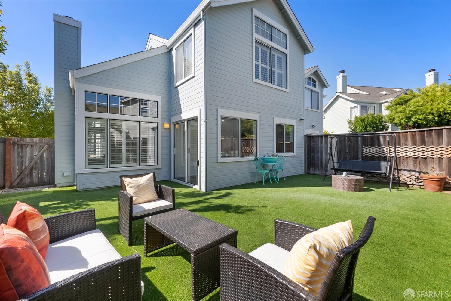 Detail Gallery Image 22 of 23 For 36 Bannister Way, Alameda,  CA 94502 - 2 Beds | 2/1 Baths