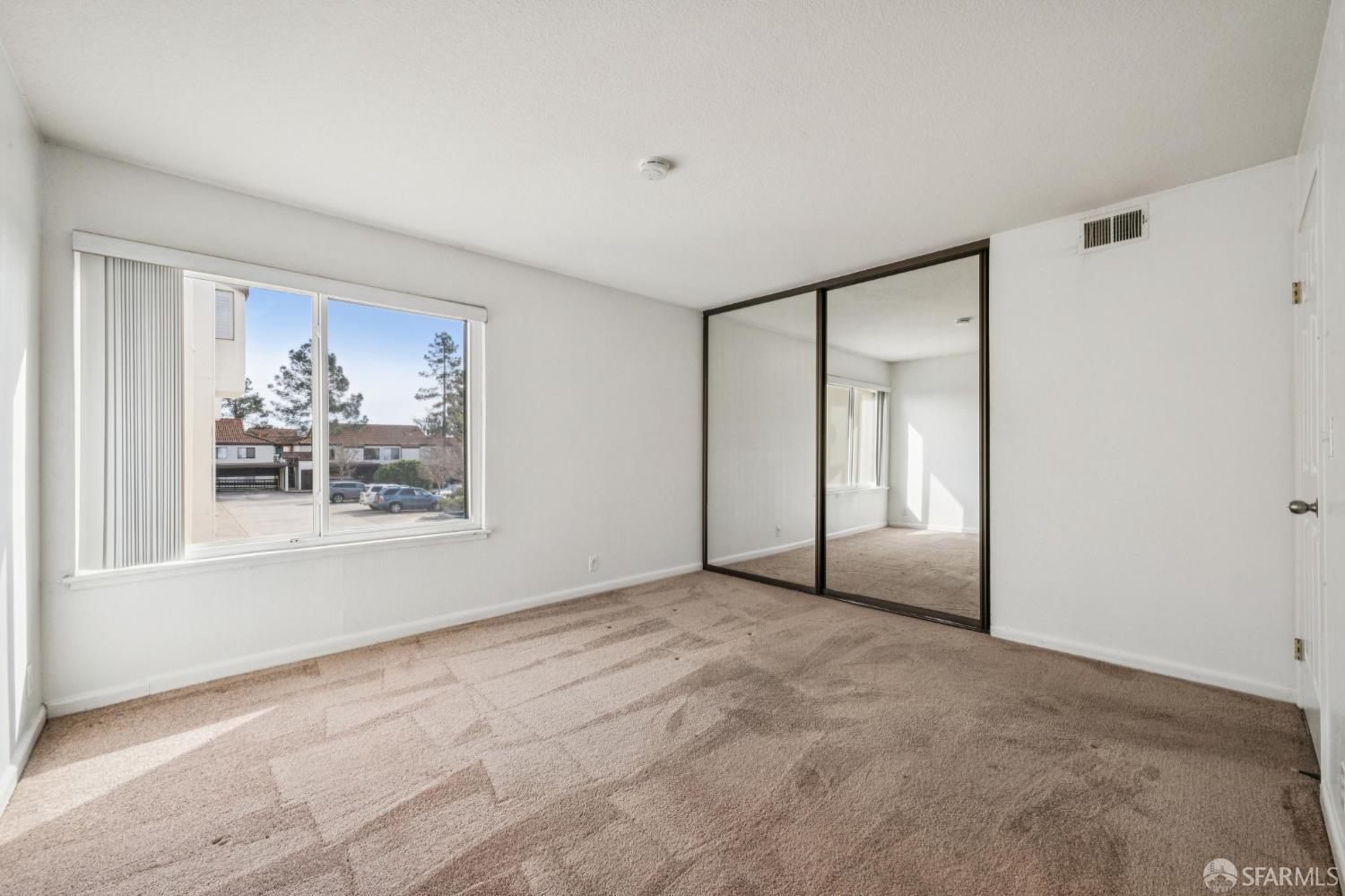 Detail Gallery Image 20 of 31 For 21117 Gary Dr #116,  Castro Valley,  CA 94546 - 2 Beds | 2 Baths