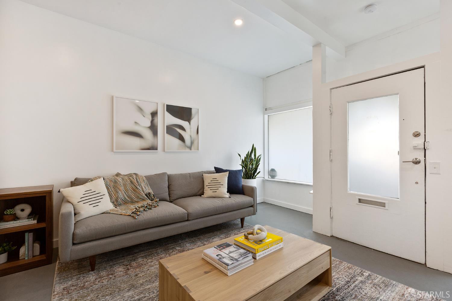 Detail Gallery Image 9 of 43 For 4300 West St, Oakland,  CA 94608 - 0 Beds | 1 Baths