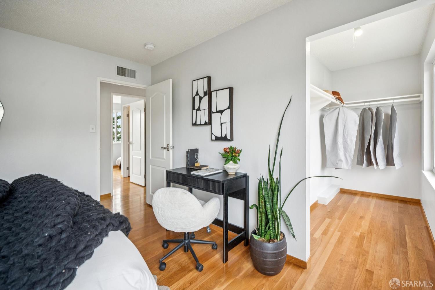 Detail Gallery Image 34 of 55 For 370 Horizon Way, Pacifica,  CA 94044 - 2 Beds | 1/1 Baths