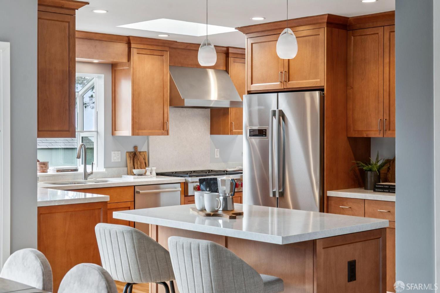 Detail Gallery Image 17 of 55 For 370 Horizon Way, Pacifica,  CA 94044 - 2 Beds | 1/1 Baths