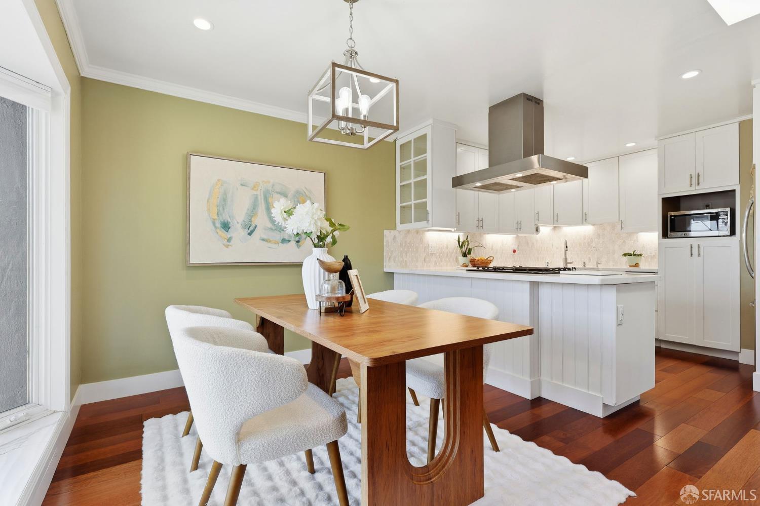 Detail Gallery Image 8 of 28 For 539 Chestnut Ave, San Bruno,  CA 94066 - 4 Beds | 3 Baths