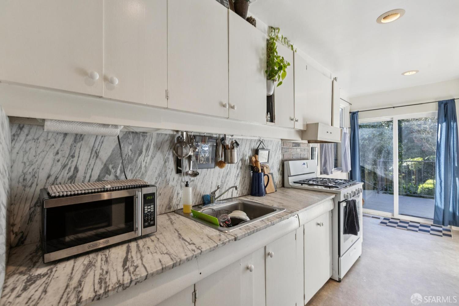 Detail Gallery Image 26 of 67 For 129 2nd Ave, San Francisco,  CA 94118 - – Beds | – Baths