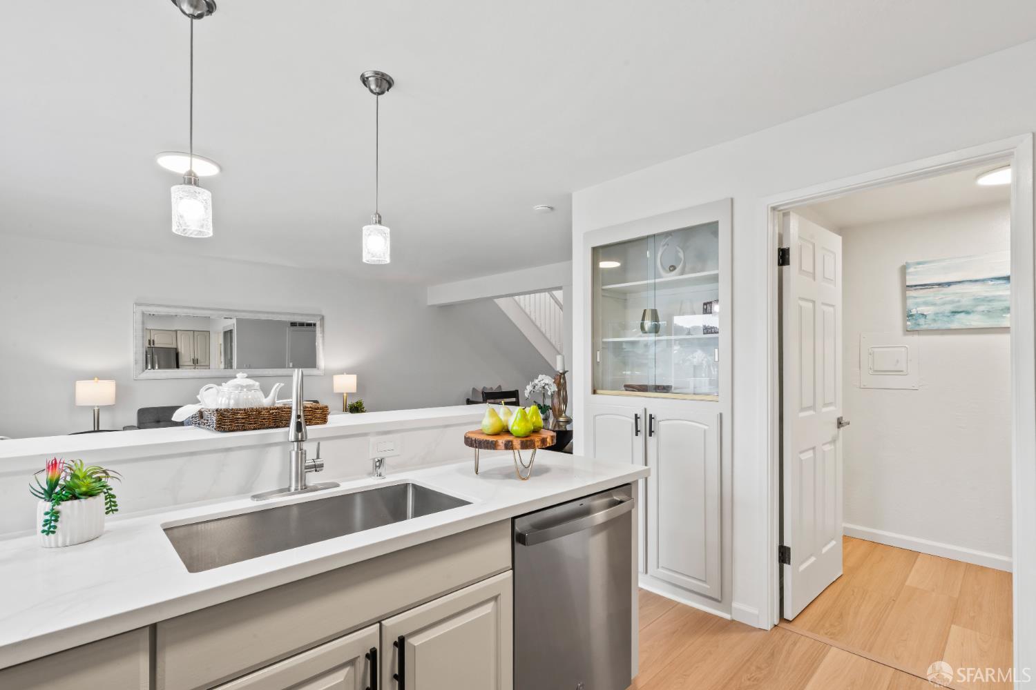 Detail Gallery Image 12 of 31 For 2449 Williamsburg Ct, South San Francisco,  CA 94080 - 3 Beds | 2/1 Baths