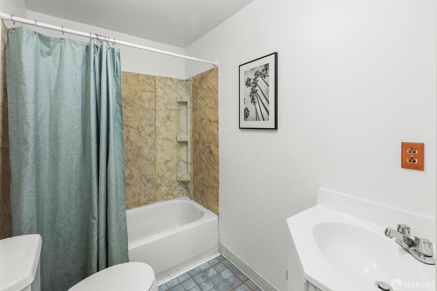 Detail Gallery Image 30 of 36 For 542 Head St, San Francisco,  CA 94132 - 2 Beds | 1 Baths
