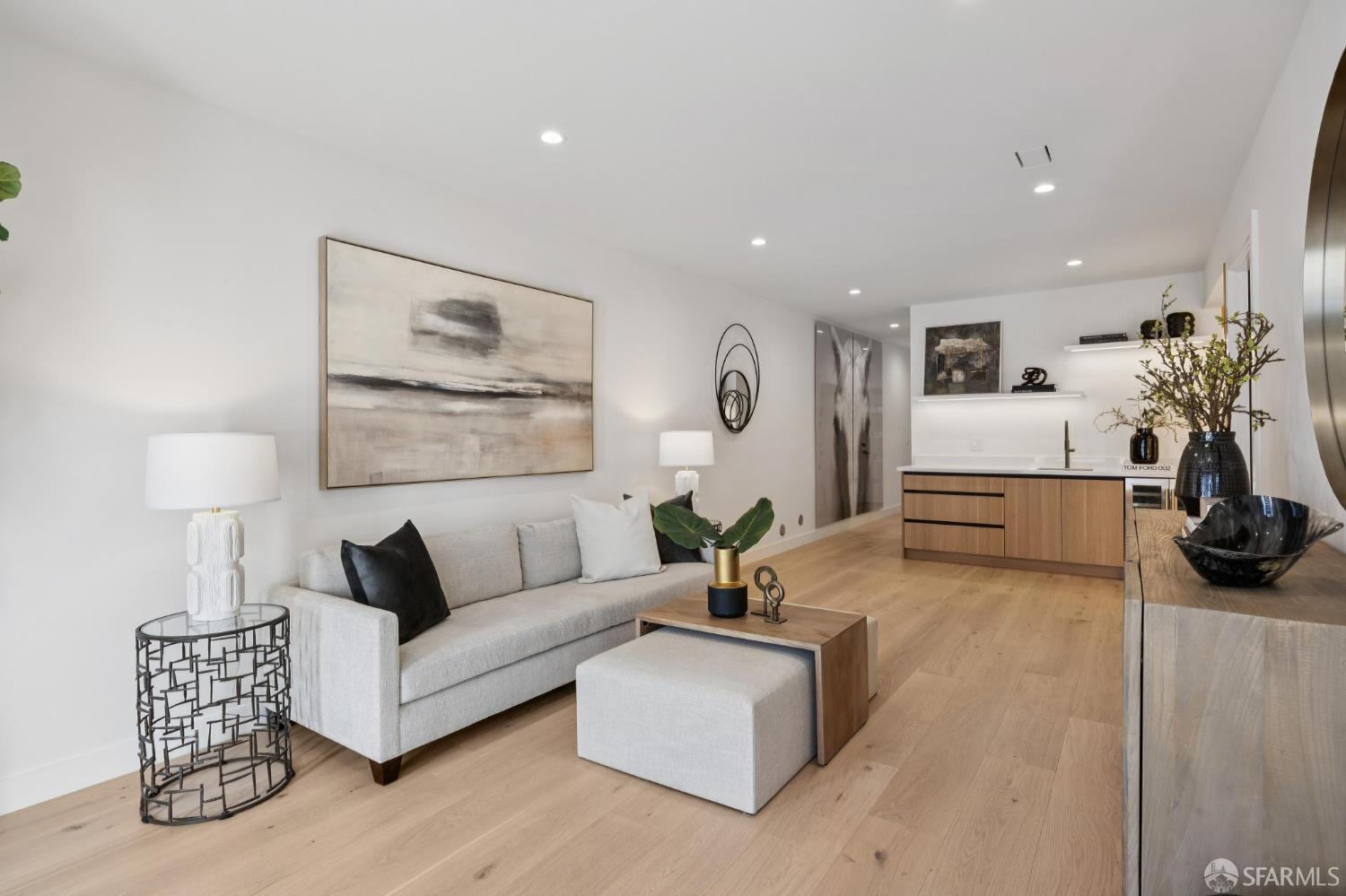 Detail Gallery Image 4 of 60 For 2020 20th Ave, San Francisco,  CA 94116 - 4 Beds | 3 Baths