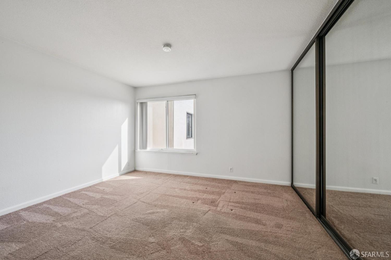 Detail Gallery Image 18 of 31 For 21117 Gary Dr #116,  Castro Valley,  CA 94546 - 2 Beds | 2 Baths