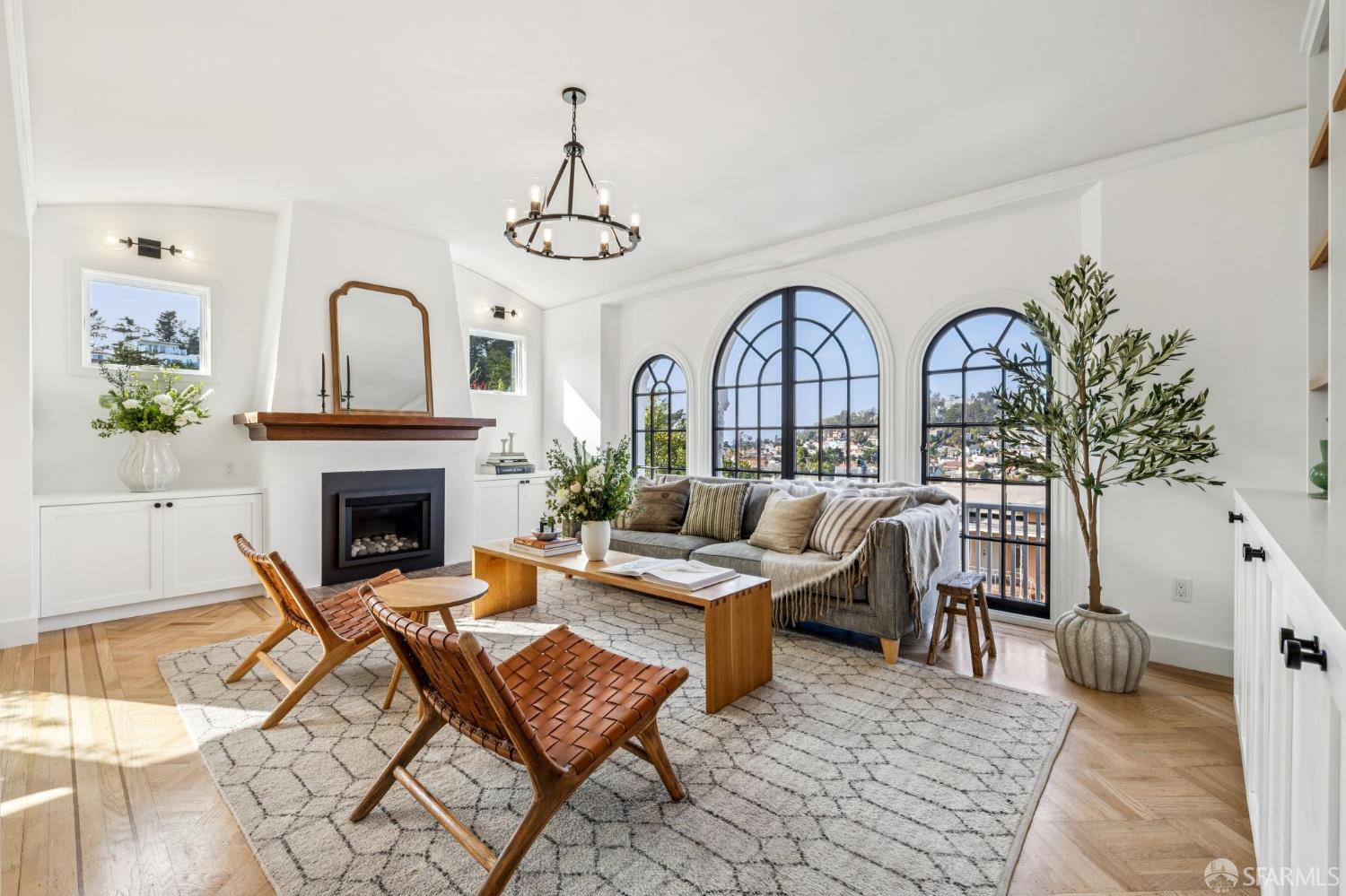 Detail Gallery Image 4 of 67 For 89 Idora Ave, San Francisco,  CA 94127 - 4 Beds | 3 Baths