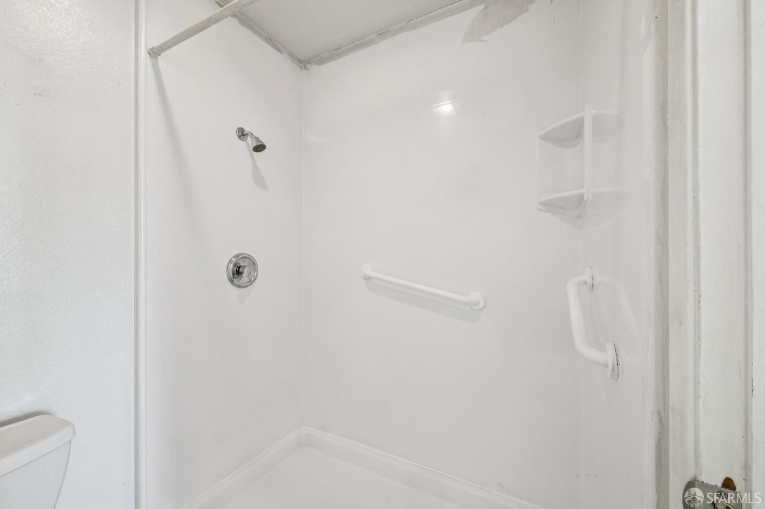 Detail Gallery Image 22 of 31 For 21117 Gary Dr #116,  Castro Valley,  CA 94546 - 2 Beds | 2 Baths