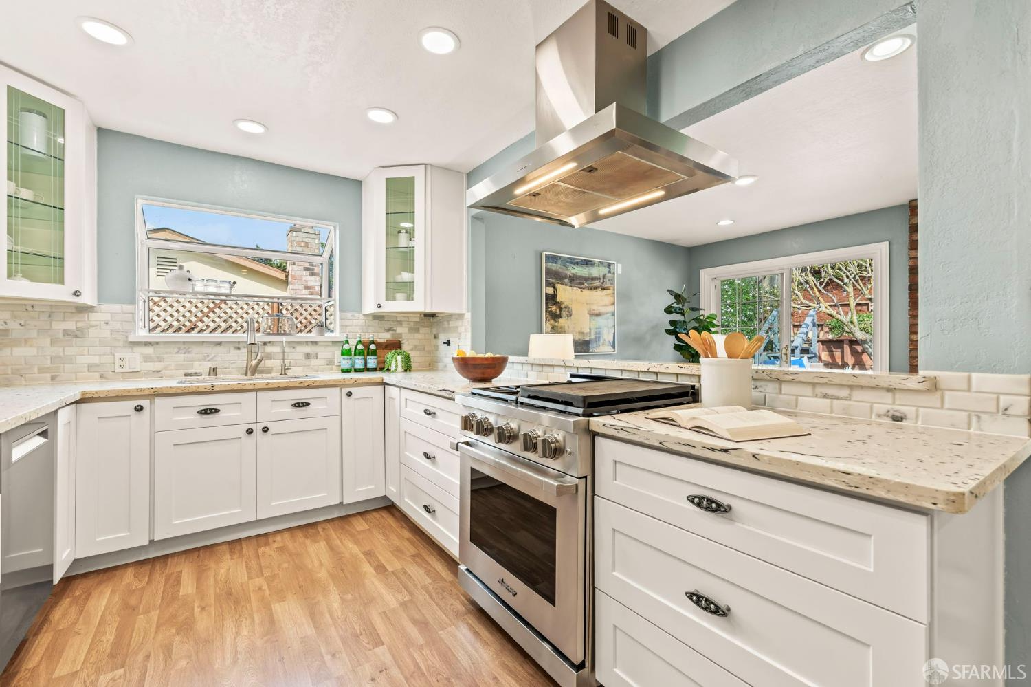 Detail Gallery Image 10 of 59 For 1548 Fieldcrest Dr, Pleasant Hill,  CA 94523 - 4 Beds | 2/1 Baths