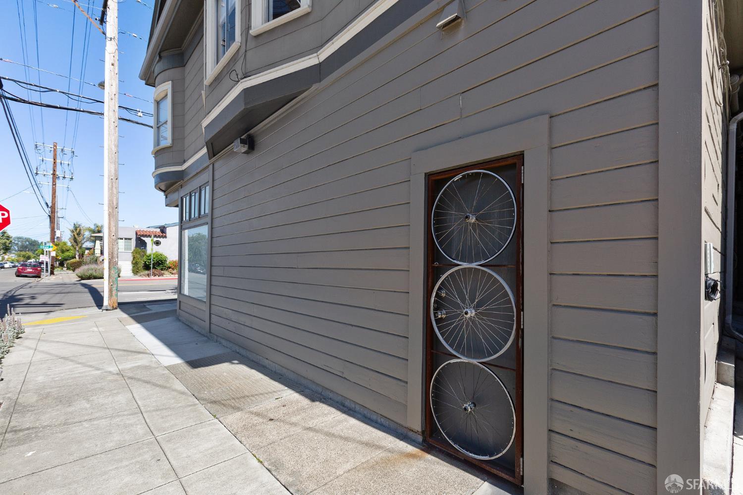 Detail Gallery Image 4 of 43 For 4300 West St, Oakland,  CA 94608 - 0 Beds | 1 Baths