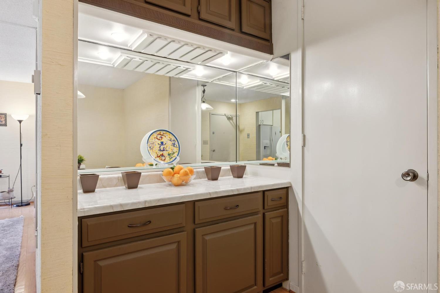 Detail Gallery Image 17 of 35 For 5320 Diamond Heights Blvd 202k,  San Francisco,  CA 94117 - 1 Beds | 1 Baths