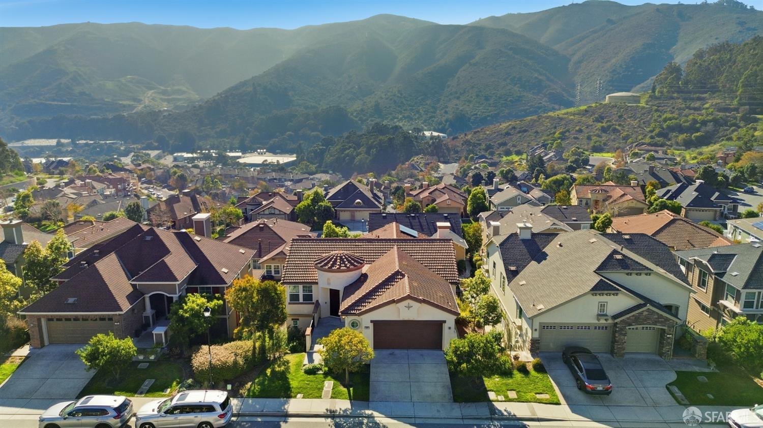 Detail Gallery Image 56 of 63 For 147 Elderberry Ln, Brisbane,  CA 94005 - 5 Beds | 3 Baths