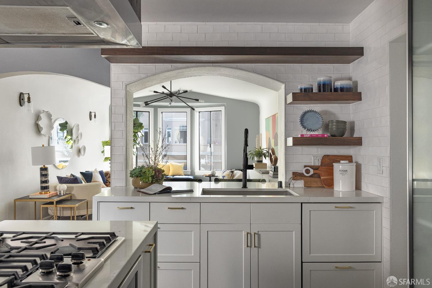 Photo #6: 426100159 Listing: Photo #6