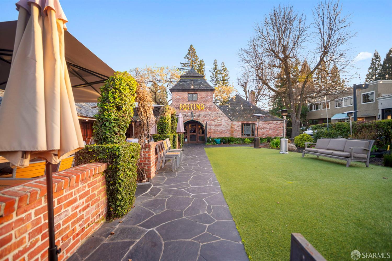 Detail Gallery Image 69 of 74 For 1161 Oleander Dr, Lafayette,  CA 94549 - 4 Beds | 4/1 Baths