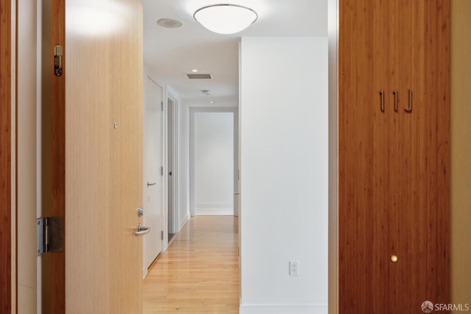 Detail Gallery Image 2 of 60 For 301 Mission St 11j,  San Francisco,  CA 94105 - 2 Beds | 2 Baths