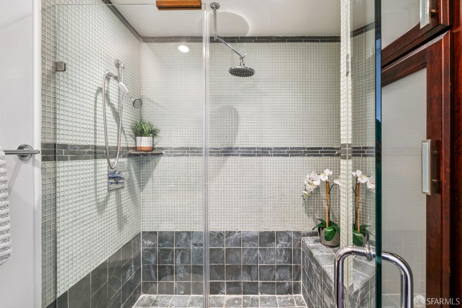 Detail Gallery Image 18 of 26 For 1751 Page St, San Francisco,  CA 94117 - 2 Beds | 2 Baths