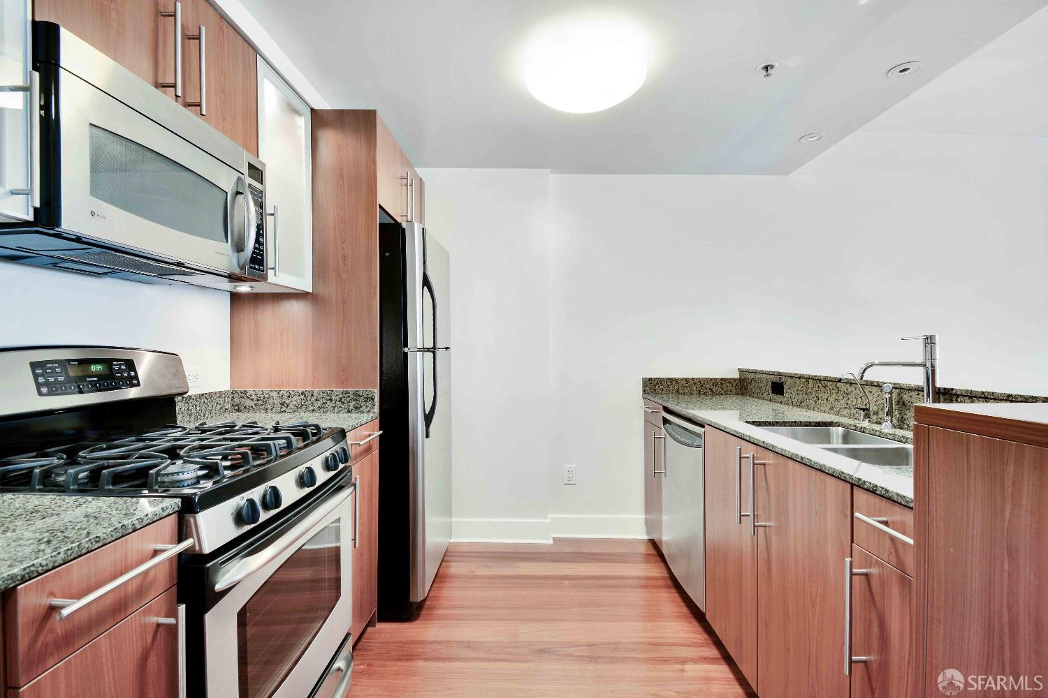 Detail Gallery Image 2 of 41 For 50 Lansing St #705,  San Francisco,  CA 94105 - 1 Beds | 1/1 Baths