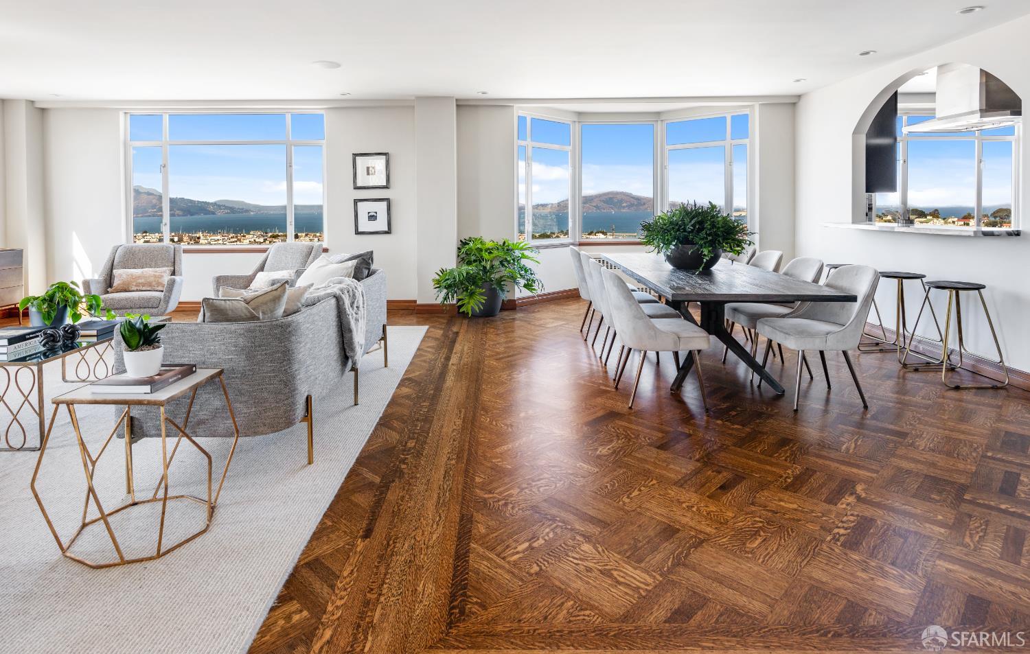 Detail Gallery Image 6 of 50 For 2100 Green St #800,  San Francisco,  CA 94123 - 2 Beds | 2/1 Baths