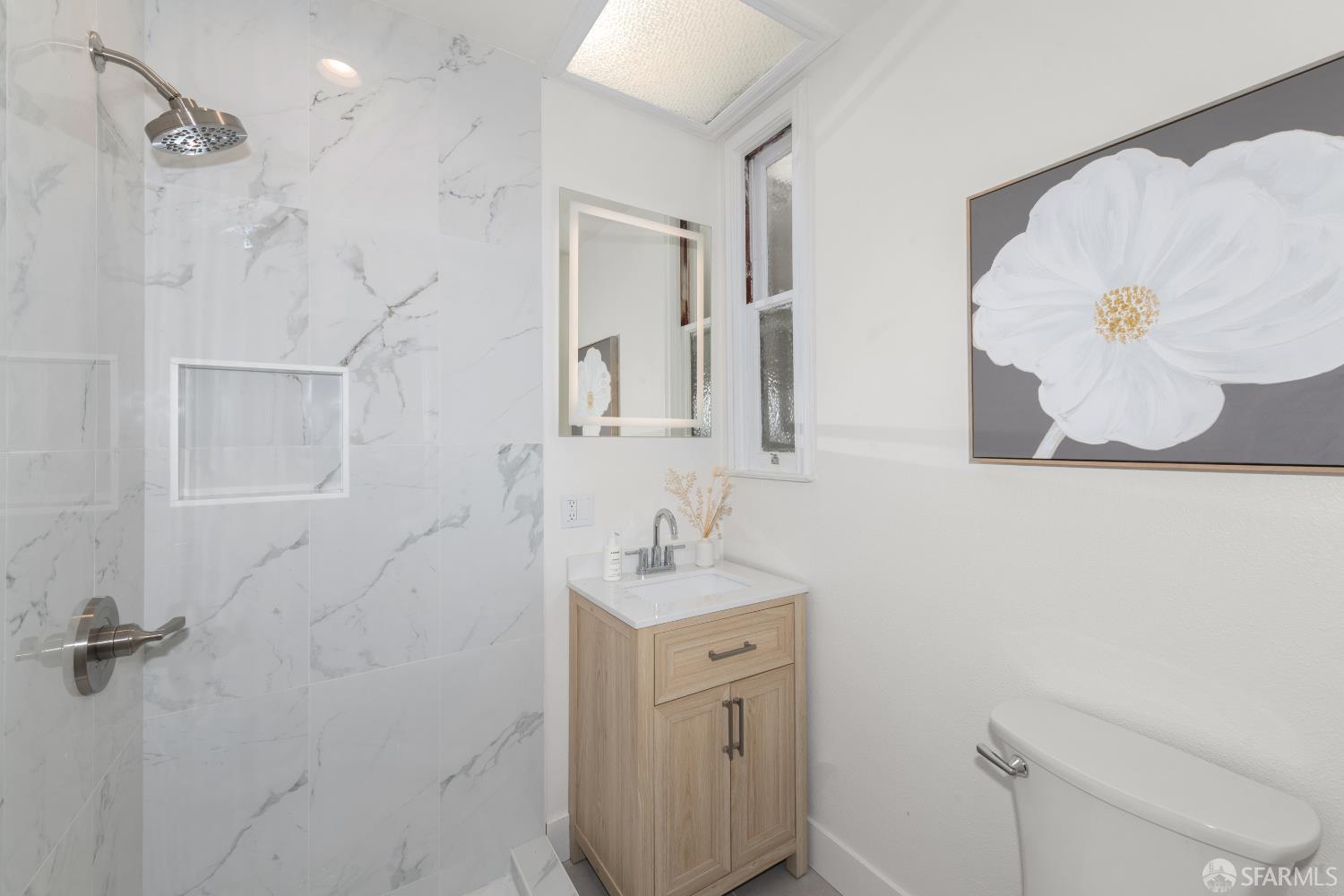 Detail Gallery Image 14 of 25 For 1726 17th Ave, San Francisco,  CA 94122 - 3 Beds | 2/1 Baths