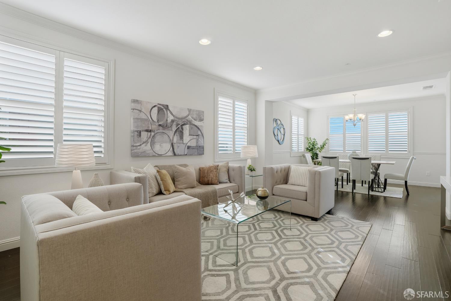 Detail Gallery Image 10 of 63 For 147 Elderberry Ln, Brisbane,  CA 94005 - 5 Beds | 3 Baths