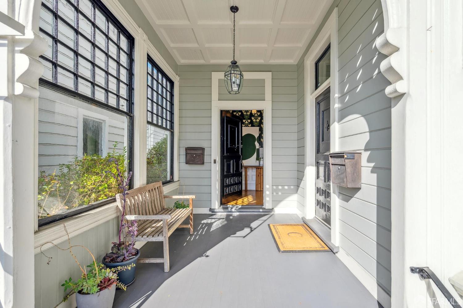 Detail Gallery Image 2 of 61 For 2426 Pine St, San Francisco,  CA 94115 - 4 Beds | 3 Baths