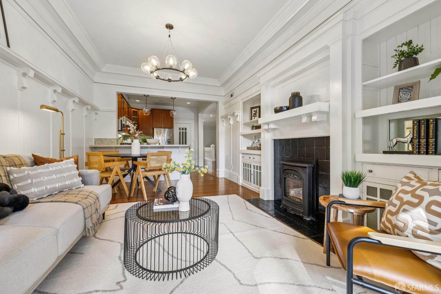 Detail Gallery Image 2 of 26 For 1751 Page St, San Francisco,  CA 94117 - 2 Beds | 2 Baths