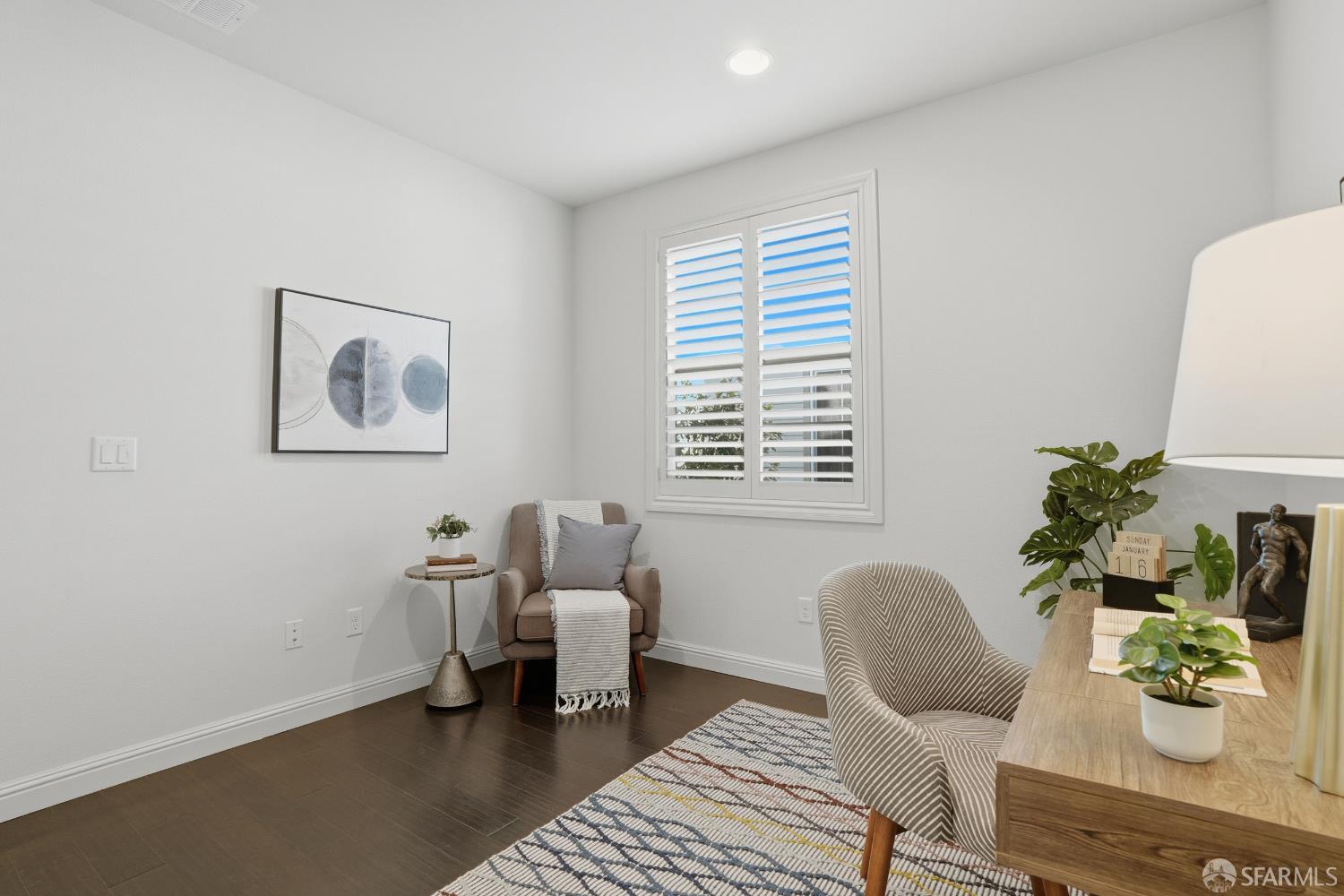 Detail Gallery Image 27 of 63 For 147 Elderberry Ln, Brisbane,  CA 94005 - 5 Beds | 3 Baths