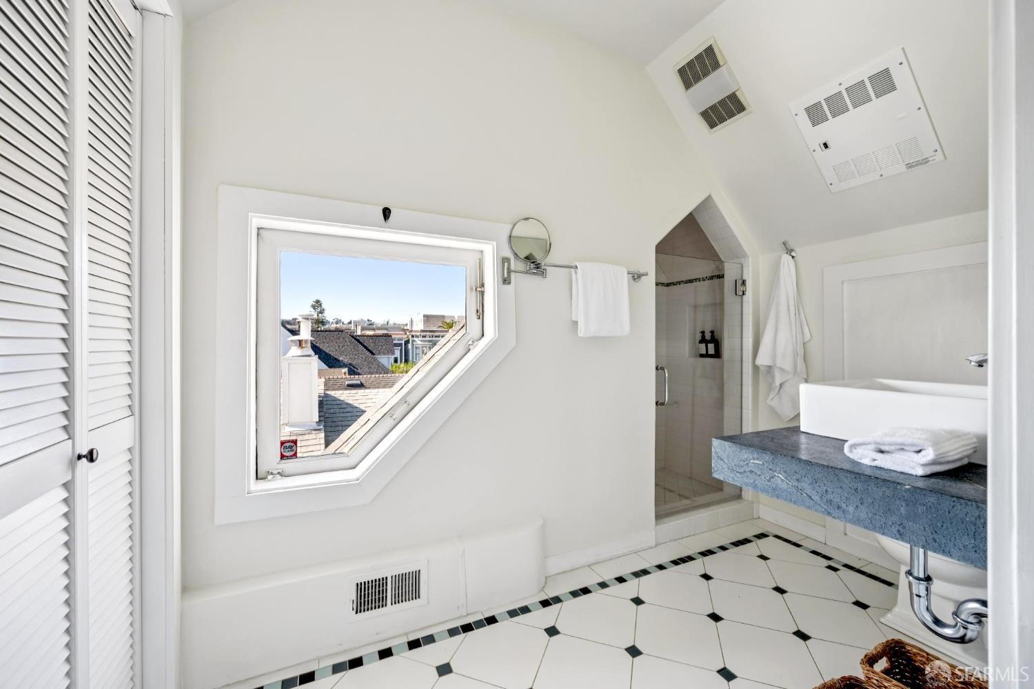 Detail Gallery Image 54 of 61 For 2426 Pine St, San Francisco,  CA 94115 - 4 Beds | 3 Baths