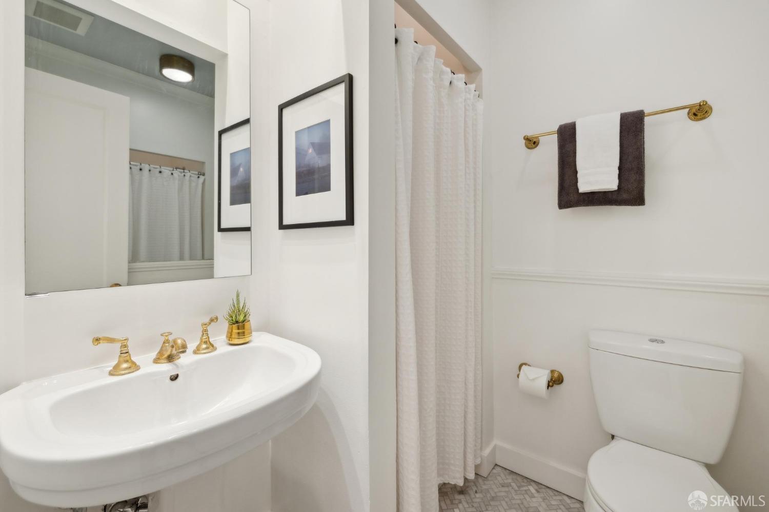 Photo #37: 426100147 Listing: Photo #37