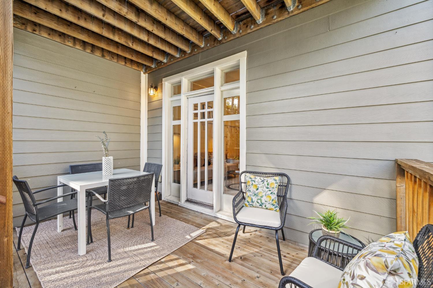 Detail Gallery Image 6 of 26 For 1751 Page St, San Francisco,  CA 94117 - 2 Beds | 2 Baths