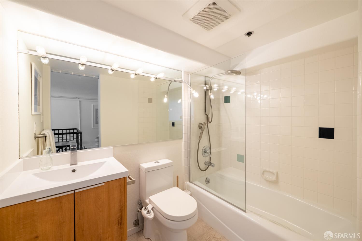 Detail Gallery Image 35 of 41 For 2301 Harrison St #203,  San Francisco,  CA 94110 - 1 Beds | 2 Baths