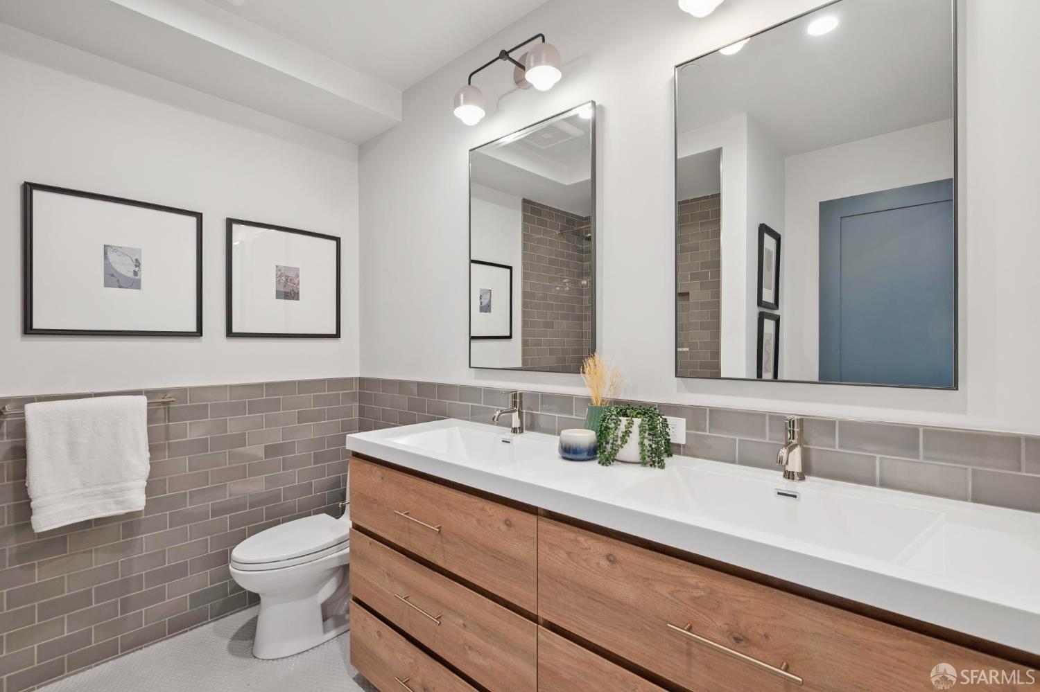 Detail Gallery Image 34 of 56 For 937 Kansas St, San Francisco,  CA 94107 - 4 Beds | 3/1 Baths