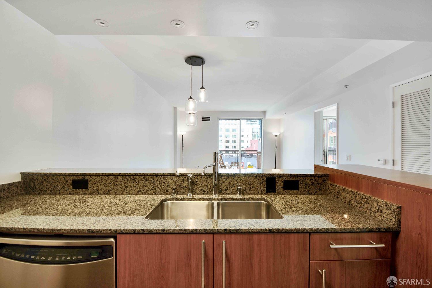 Detail Gallery Image 4 of 41 For 50 Lansing St #705,  San Francisco,  CA 94105 - 1 Beds | 1/1 Baths