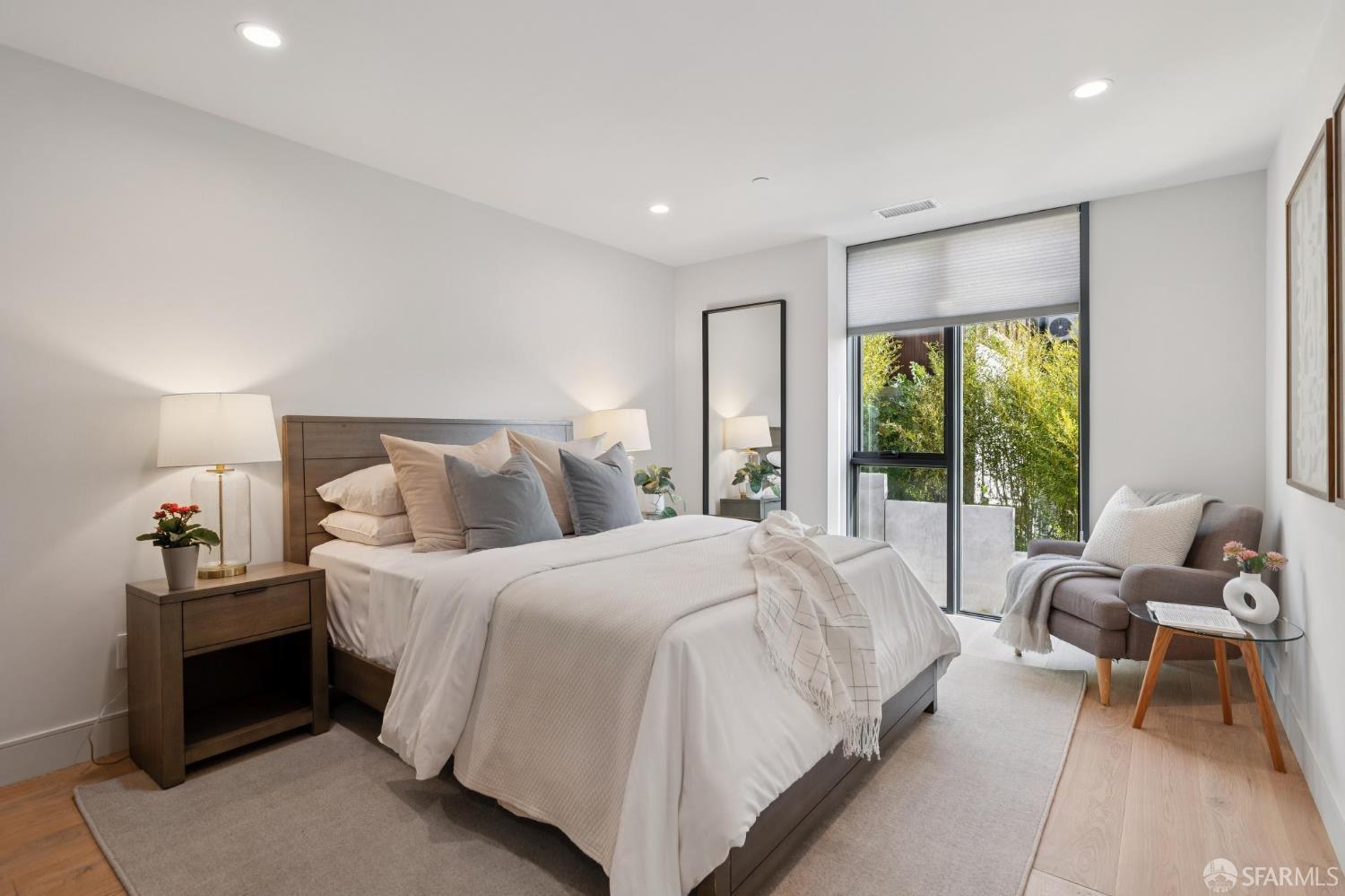 Detail Gallery Image 40 of 56 For 937 Kansas St, San Francisco,  CA 94107 - 4 Beds | 3/1 Baths