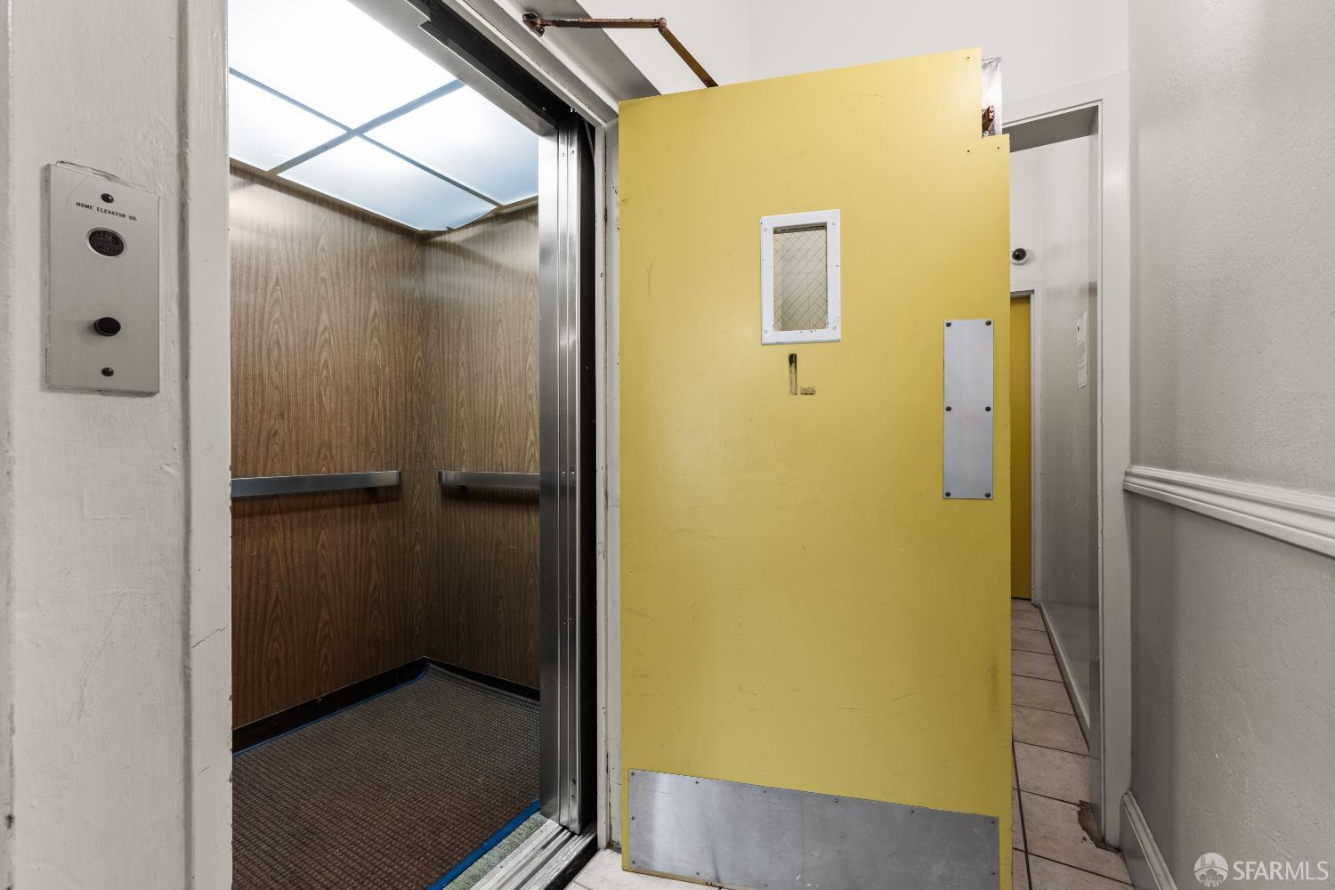 Photo #16: 426100122 Listing: Photo #16