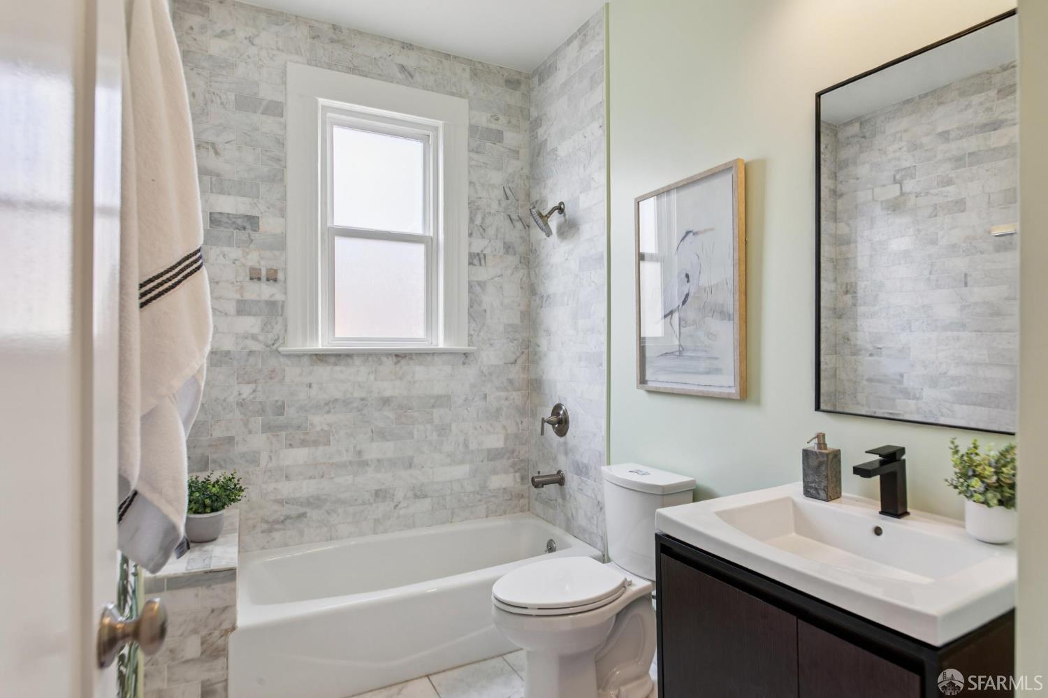 Detail Gallery Image 39 of 39 For 3465 17th St, San Francisco,  CA 94110 - 2 Beds | 1 Baths