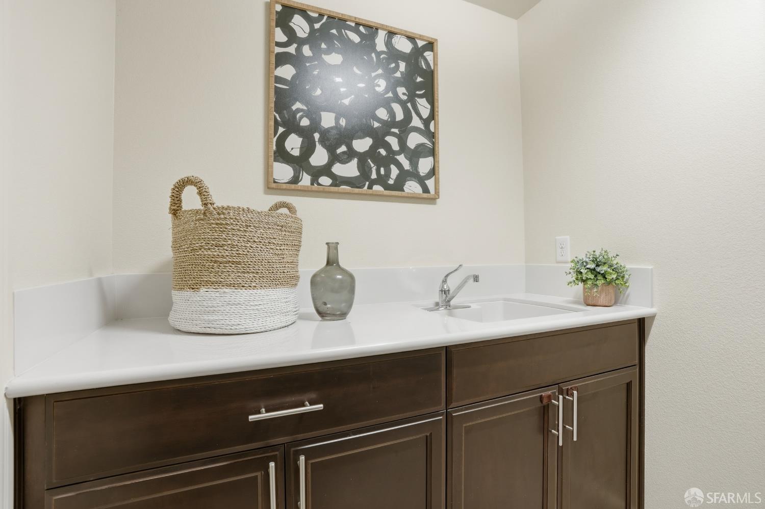 Detail Gallery Image 39 of 63 For 147 Elderberry Ln, Brisbane,  CA 94005 - 5 Beds | 3 Baths